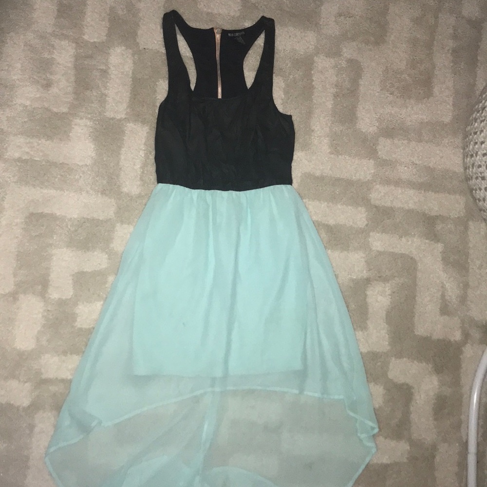 Miss chievous dress! High low. Zipper on the back.